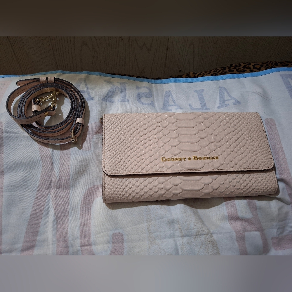 Dooney & Bourke Embossed Python Clutch/ Crossbody - Picture 2 of 7